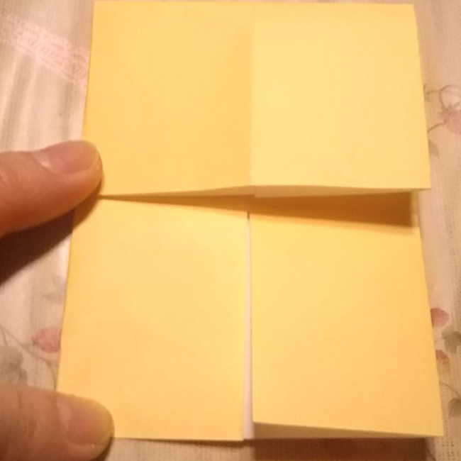 1度開き、手順１０で付けた３分の１の線(１番上の線)をきちんと折ります。
