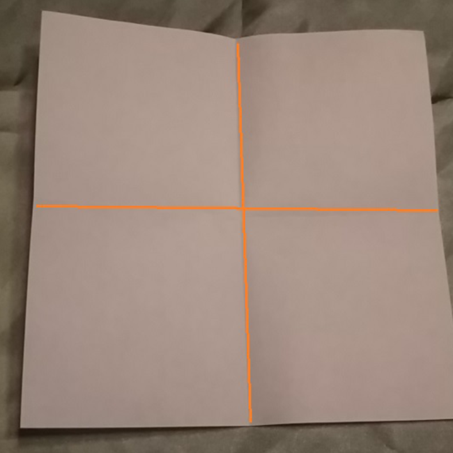 図のように折り線を作ります。